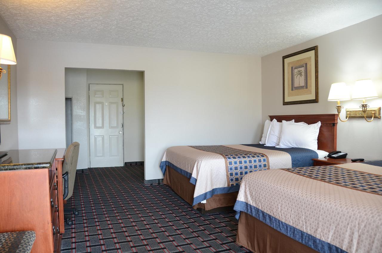 Double Room with Two Double Beds - Non-Smoking