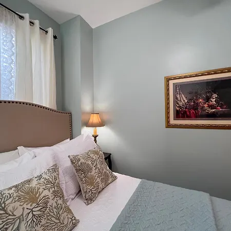 Victorian House Bed And Breakfast-2