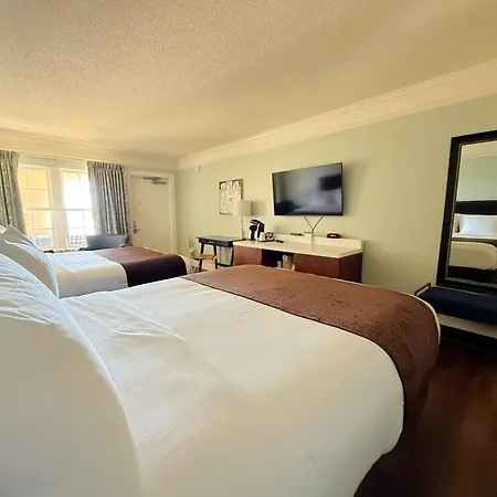 Bayfront Inn-3